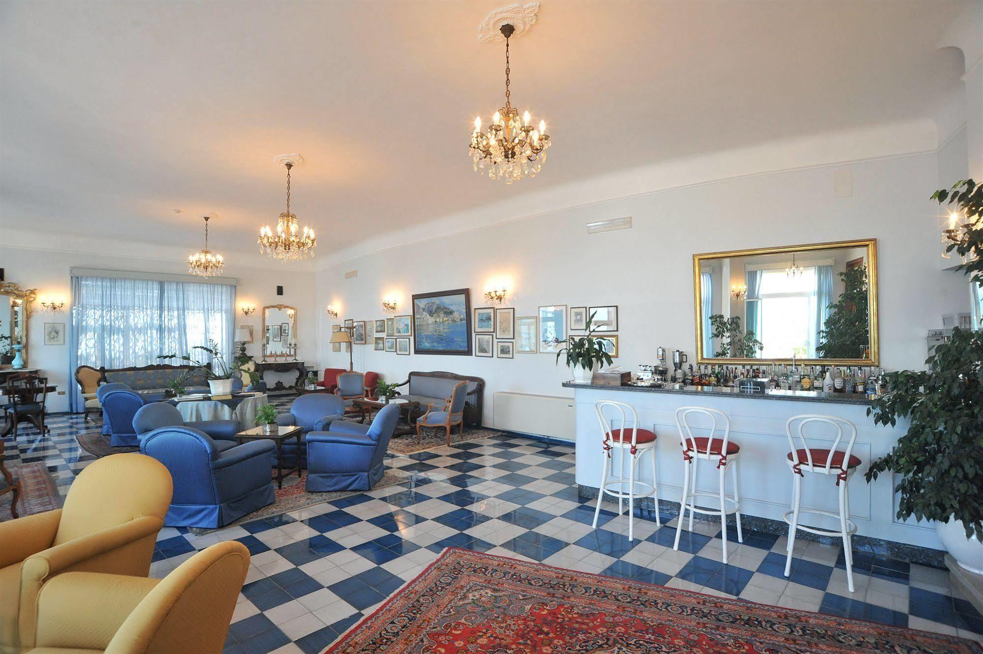 Belvedere Hotel