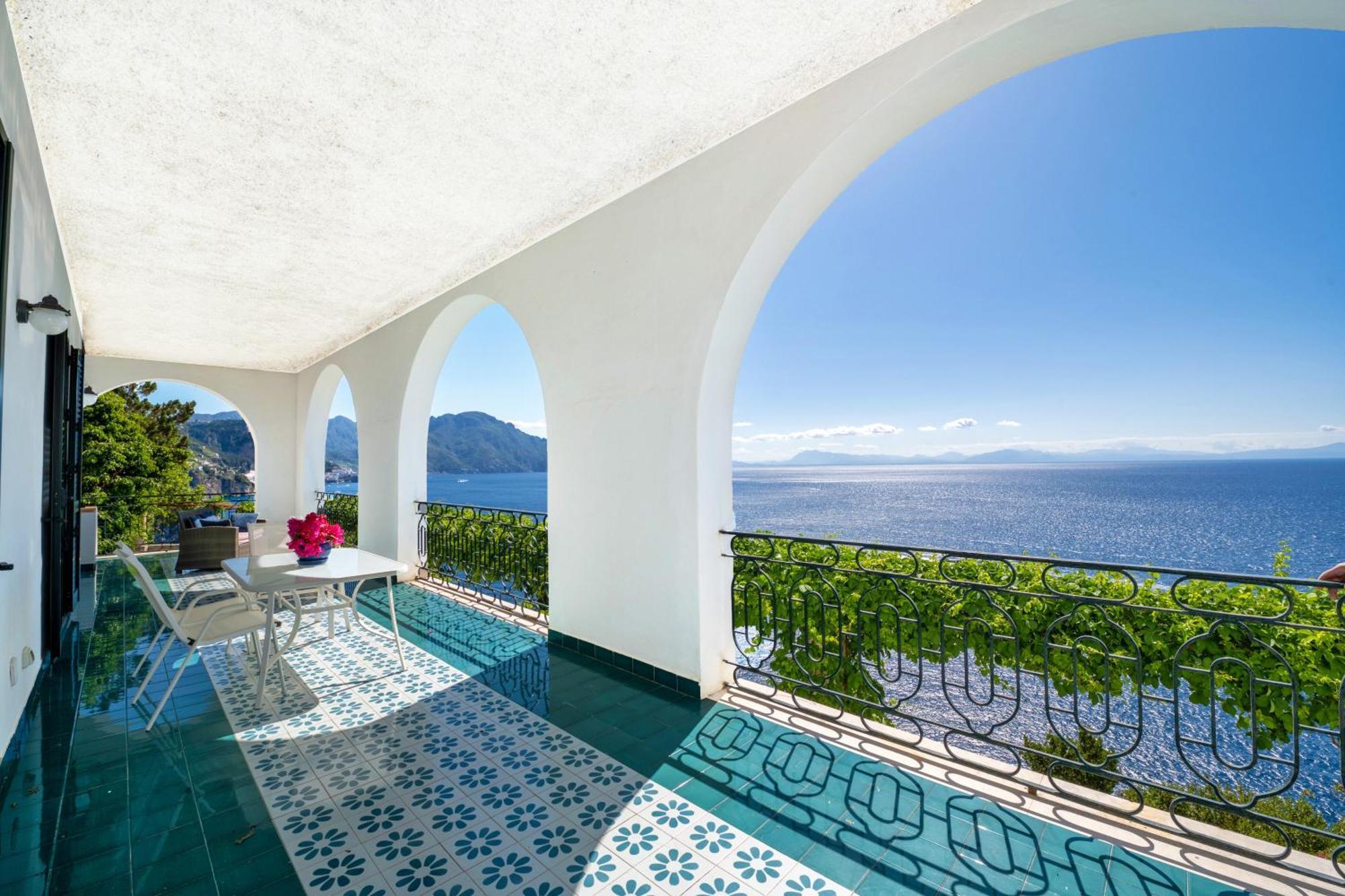 Belvedere Hotel 4*
