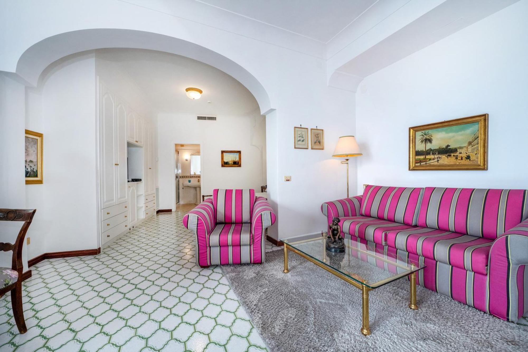 Belvedere Hotel 4*